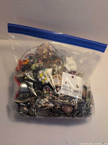 Mixed Costume Jewelry Lot, 11-50 Pieces (1 of 3)