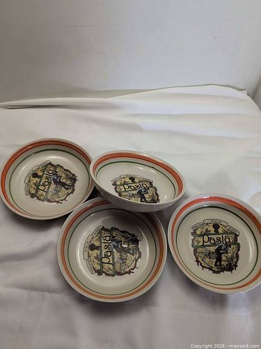 Set of 4 Ceramic Pasta Bowls with Striped Rim, 7.5 in (1 of 3)