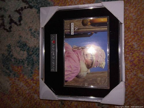 Malden 4 x 6 Picture Frame with Inscribed Silver Plate (1 of 4)
