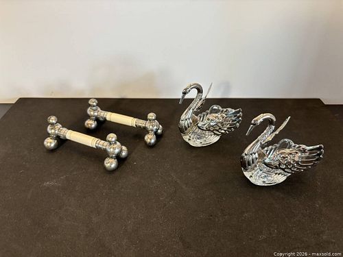 Pair of Swan Salt Cellars and Utensil Rests (1 of 6)
