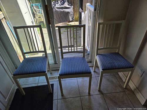 Kichen Chairs (1 of 5)