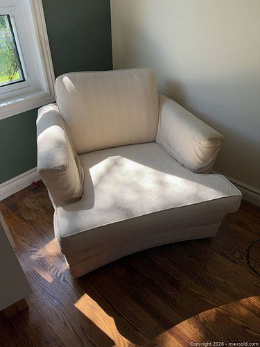 Cream armchair (1 of 6)