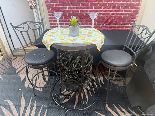 Bistro Table and 2 Chairs (1 of 8)