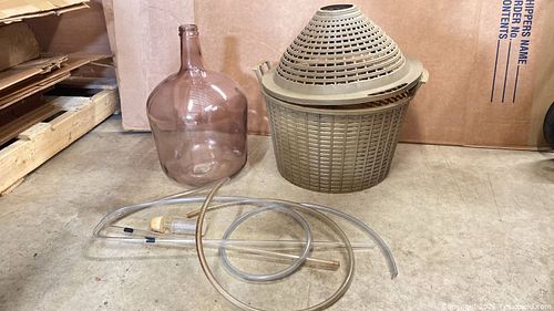 5 Gallon Clear Glass Demijohn Carboy with Accessories (1 of 16)