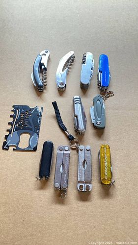 Mixed multi-tools, corkscrews & keychain tools — Leatherman & generic (1 of 14)
