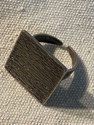MCM Silver Adjustable Geometric Square Ring (1 of 7)