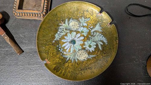 Mid-Century Hand-Painted Ceramic Ashtray, Metal Rest & Wood Pipe (1 of 6)