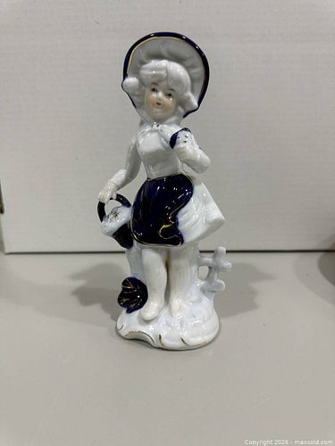 Vintage Cobalt Blue & White Porcelain Dutch Girl Figurine with Gilt Accents (1 of 4)