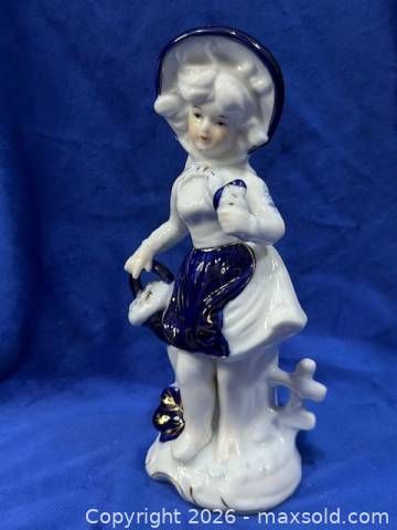 Vintage Cobalt Blue & White Porcelain Dutch Maiden / Girl with Basket Figurine by EM Collection (1 of 5)