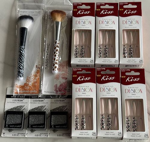 Lot of 11 Kiss Press-On Nails, Wet n Wild Glitters & Brushes New Sealed  (1 of 3)