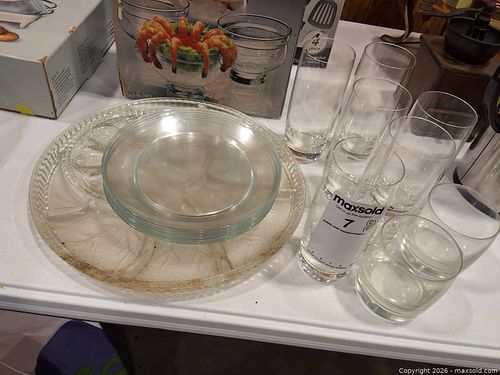 Vintage Clear Glass Serving Platter and Assorted Glassware Lot (1 of 4)