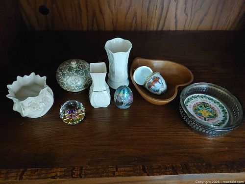 Mixed Lot Decorative Collectibles — Porcelain, Glass, Wood, Metal (1 of 4)
