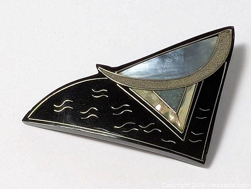 Art Deco Lucite Brooch Mother Of Pearl  (1 of 12)
