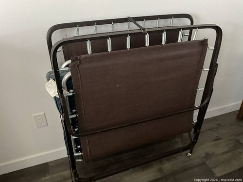 Lot #49 (1 of 1)