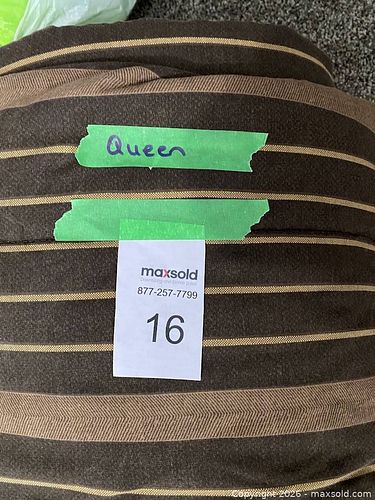 Queen Striped Brown/Tan Polyester Comforter (1 of 3)