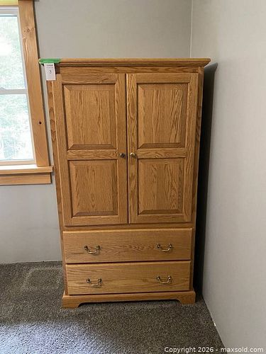 Solid oak armoire / TV cabinet in light oak, 63 x 35 x 23 in (1 of 4)