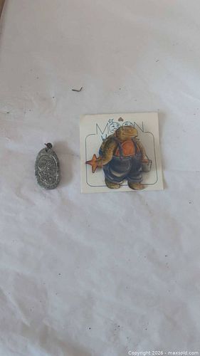 Lot: Stone Carved Pendant, Carded Moon Figure & Small Collectibles (1 of 8)