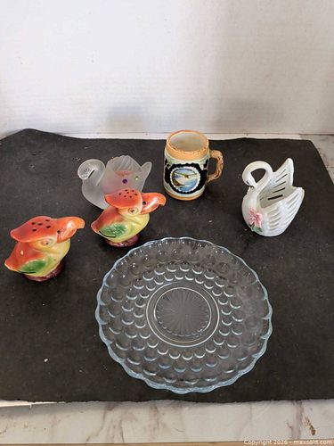 Mixed Hobnail & Swan Glass/Ceramic Collectible Lot (1 of 11)