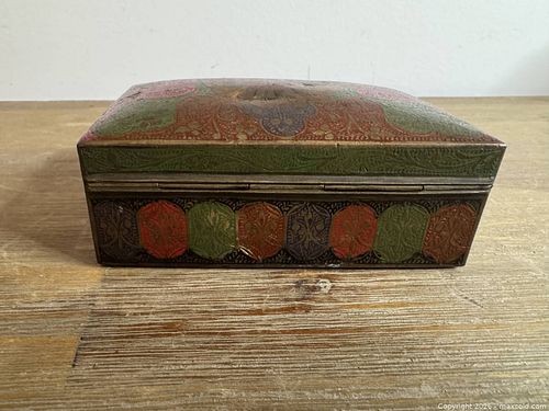 Lot #12 (1 of 7)