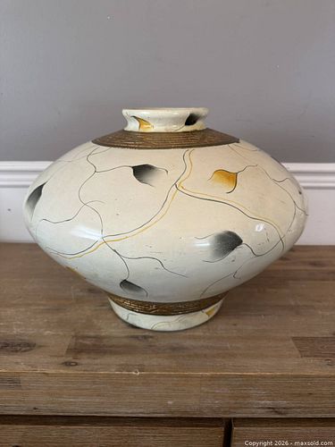 Lot #40 (1 of 8)
