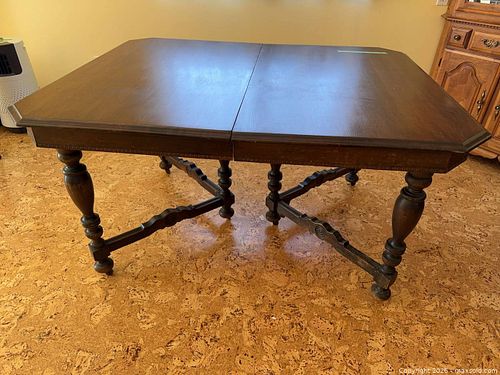 Solid Wood Antique/Traditional Dining Table, 6-Seat, Dark Brown (1 of 8)