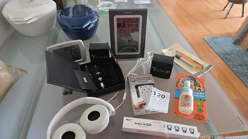 Small Electronics & Accessories A (1 of 13)