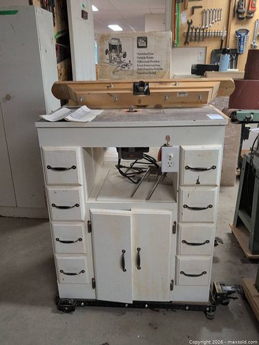 Lot #593 (1 of 16)