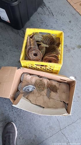 Paslode Galvanized Wire-Collated Coil Nails 2.5"-3.5" (1 of 5)