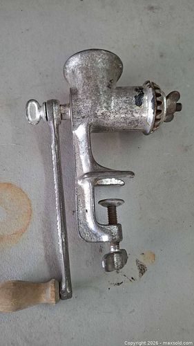 Universal Manual Meat Grinder Model 00, Table Clamp Mount (1 of 9)