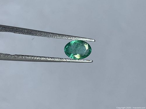 0.33ct Natural Oval Emerald Loose Gemstone 6x4mm (1 of 3)