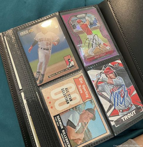 Baseball Card Binder With Hundreds of cards and autographs  (1 of 5)