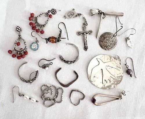 Sterling Silver Jewelry Pieces (1 of 5)
