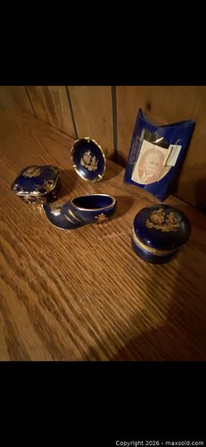 Cobalt Blue & Gilt Decorative Trinket Box Set with Frame (1 of 3)