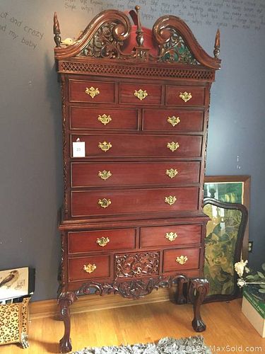 Lot #0023 (1 of 16)