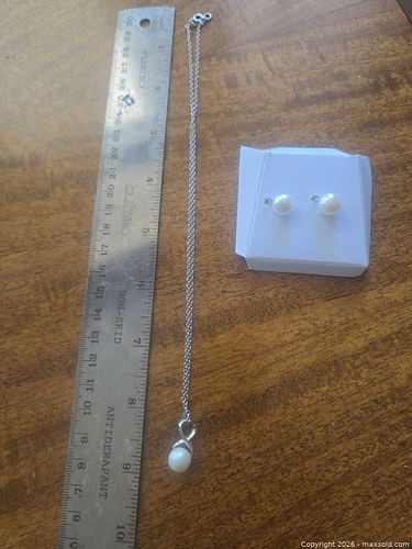Sterling Silver Pearl Necklace with Pendant & Pearl Stud Earrings (1 of 4)