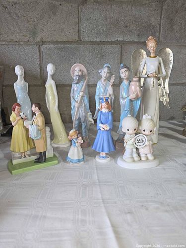 Assorted figurines (1 of 15)