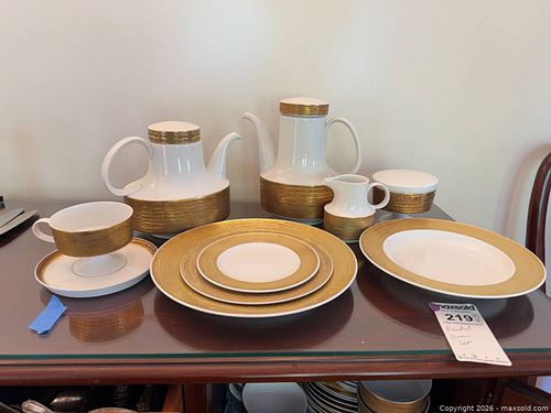 Rosenthal Porcelain 12-Place Dinnerware Set with Gold Band (1 of 12)