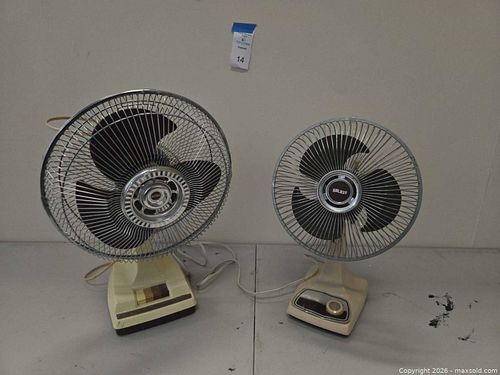 Lot of 2 Gulf Stream/Galaxy Table/Desk Fans  (1 of 9)