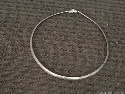 Sterling silver neckllace (1 of 3)