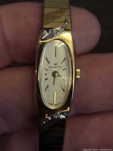 Vintage ladies hamilton watch (1 of 3)