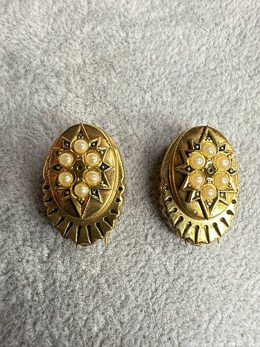 Gold-Tone Starburst Clip-On Earrings with Faux Pearls (1 of 4)