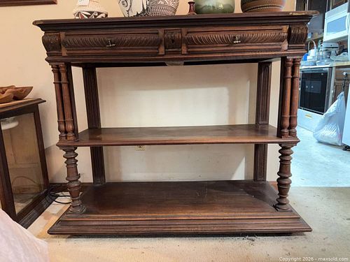 Victorian Solid Wood Console Table with 3-Tier Open Shelving (1 of 10)