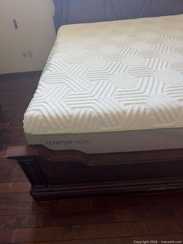 Tempur-Pedic King Memory Foam Hybrid Elite Mattress (1 of 4)