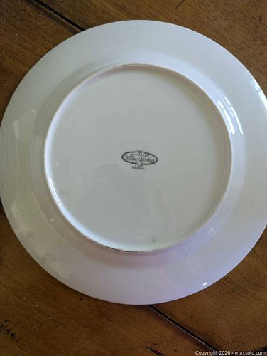 Wallace Heritage Plates Daphne  (1 of 3)