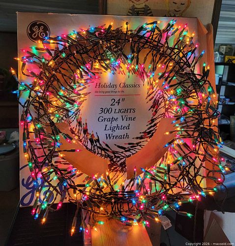 Vintage GE General Electric 24" Light Up Holiday Christmas Wreath (1 of 3)
