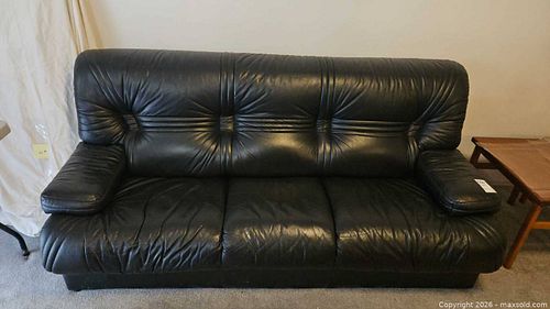 Sofa E (1 of 12)