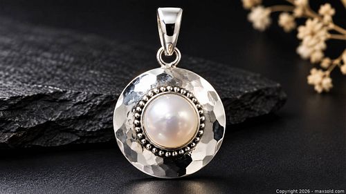 Silver(4.36g)Pearl Pendant  (1 of 4)
