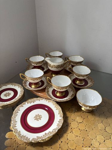 Vintage Kent Porcelain Teacup & Saucer Set (13 pcs) (1 of 14)