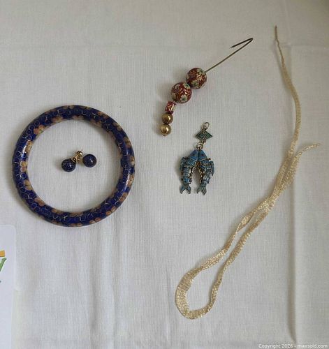 Assorted Vintage Cloisonné & Gold-Tone Jewelry, 6 Pieces (1 of 19)