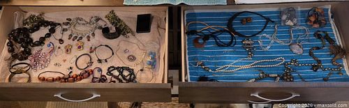Mixed Lot: Costume & Fine Jewelry Necklaces, Bracelets, Earrings (1 of 20)